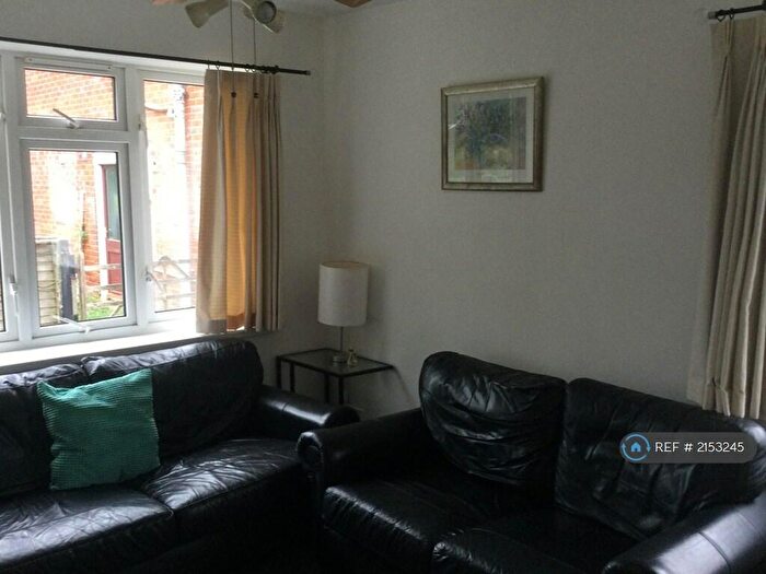 4 Bedroom End Of Terrace House To Rent In Milner Place, Winchester, SO22