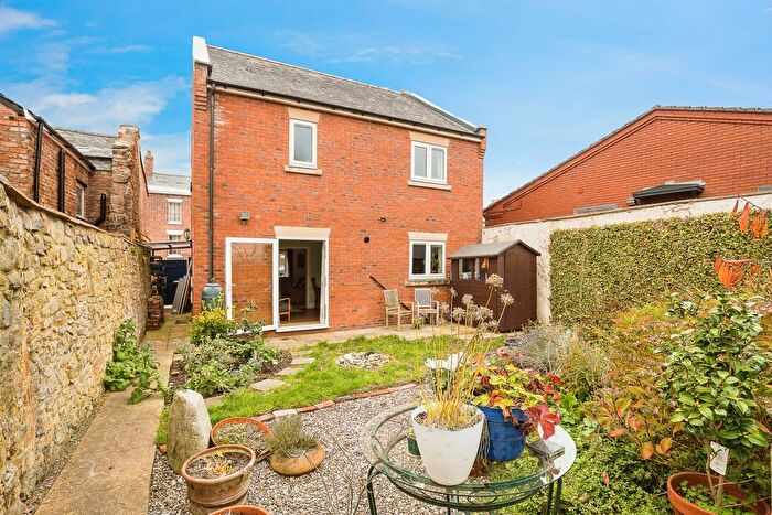 3 Bedroom Detached House For Sale In Willow Street, Oswestry, Shropshire, SY11