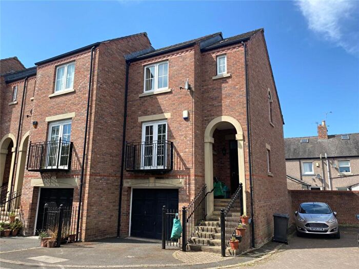 2 Bedroom House To Rent In McIlmoyle Way, Carlisle, CA2