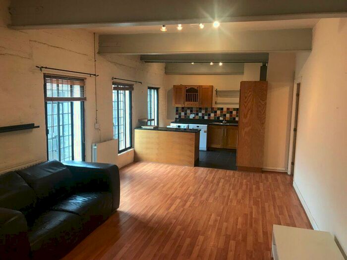 3 Bedroom Apartment To Rent In Middle Mill, Derby, Derbyshire, DE1