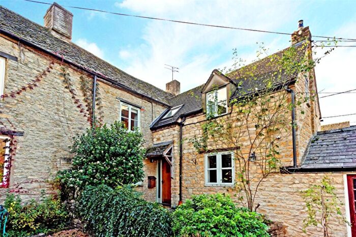 3 Bedroom Semi Detached House To Rent In Finstock, OX7