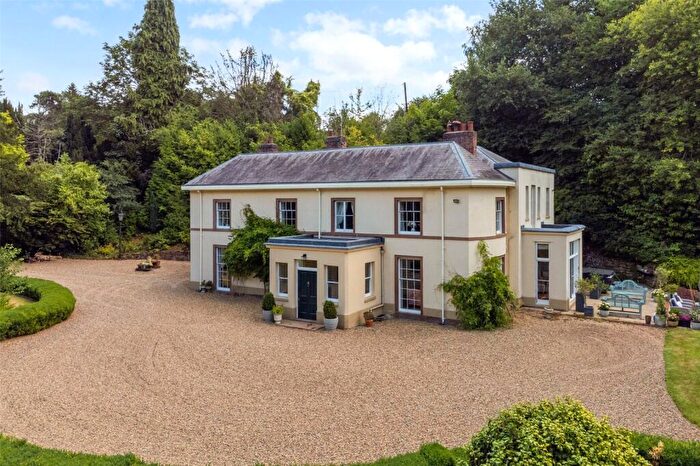 5 Bedroom Detached House For Sale In Erbistock, Wrexham, LL13