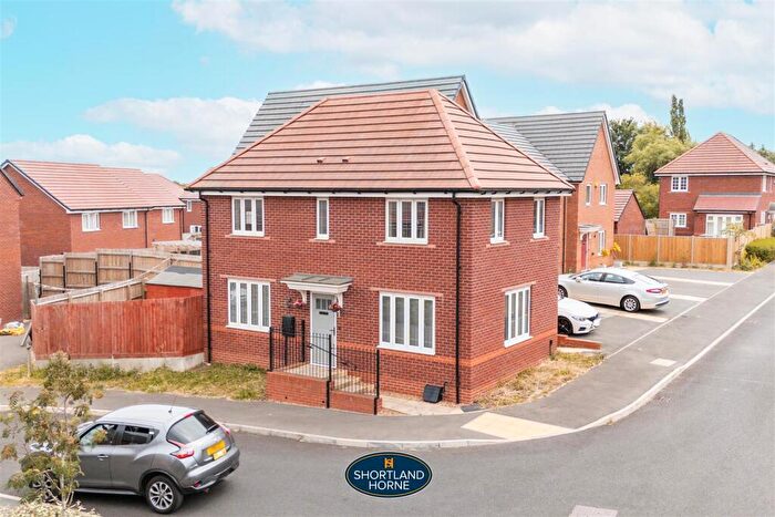 3 Bedroom Detached House To Rent In Carvell Close, Ash Green, Coventry, CV7