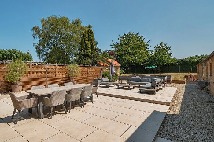 4 Bedroom Detached House For Sale In Grafton Underwood, Kettering, NN14