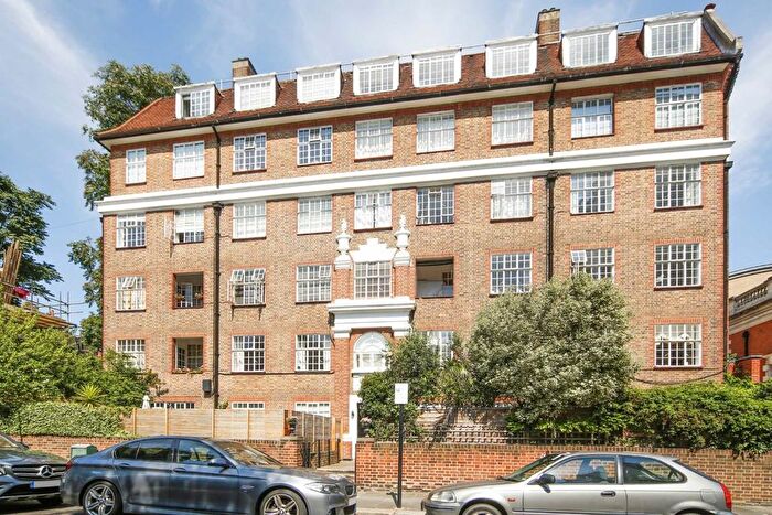 2 Bedroom Flat To Rent In Chelsea Manor Gardens, Chelsea, SW3