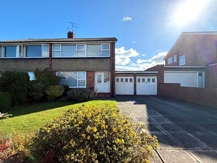 3 Bedroom Semi Detached House For Sale In Farringdon Road, Marden Estate, North Shields, NE30