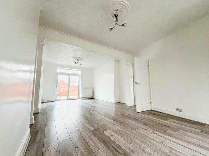 3 Bedroom End Of Terrace House To Rent In Lanehouse Road, Thornaby, Stockton-On-Tees, TS17