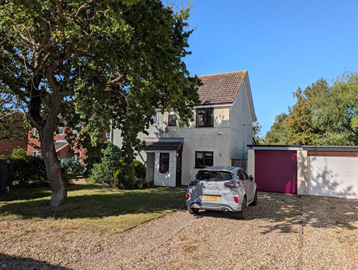 2 Bedroom Semi-Detached House For Sale In Buxlow Close, Knodishall, IP17