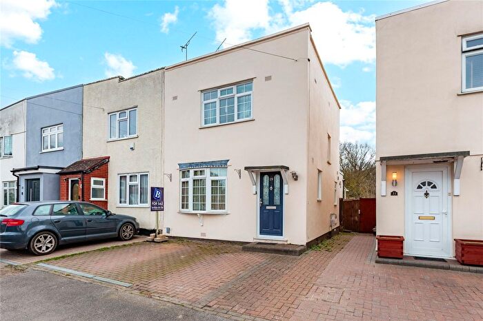3 Bedroom End Terrace House For Sale In Frimley Avenue, Hornchurch, RM11