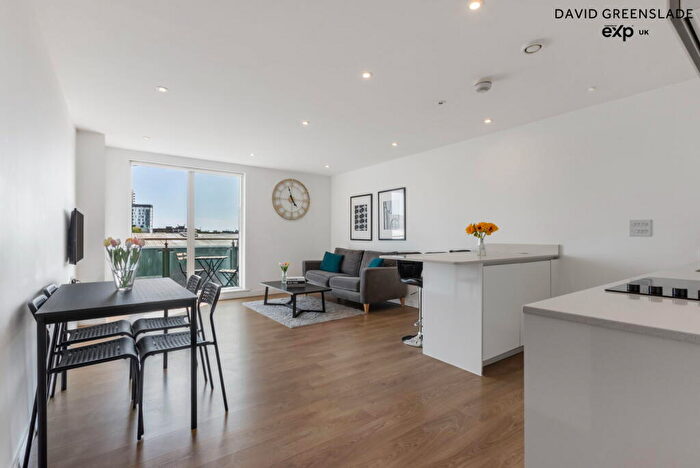 1 Bedroom Apartment For Sale In Kara Court, Seven Seas Gardens, E3