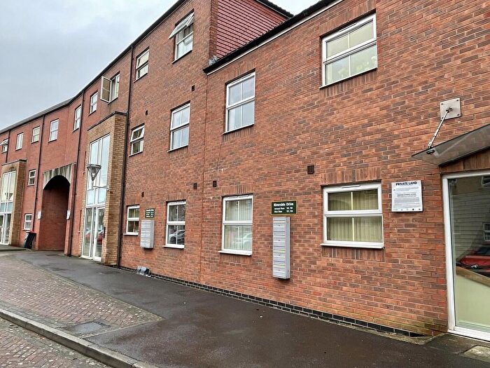 2 Bedroom Flat For Sale In Riverside Drive, Lincoln, LN5