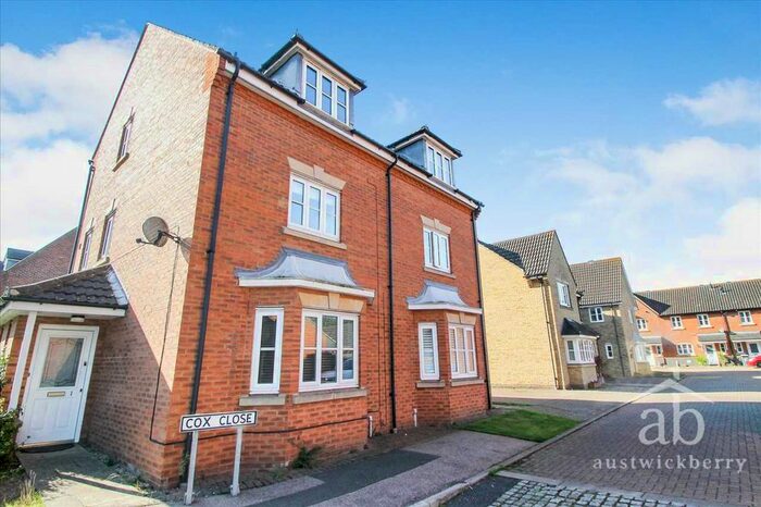 3 Bedroom Semi-Detached House To Rent In Cox Close, Kesgrave, Ipswich, IP5