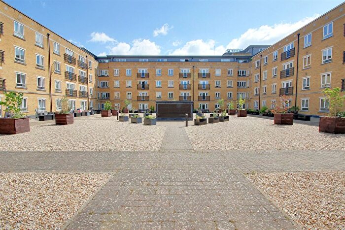 2 Bedroom Flat To Rent In Ovaltine Court, Kings Langley, WD4