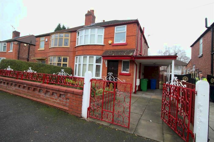 5 Bedroom Private Hall To Rent In Brentbridge Road, Fallowfield, M14