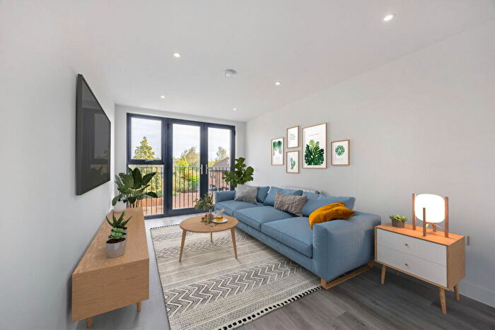 1 Bedroom Apartment For Sale In Ground Floor Apartment, Beckingsale Court, Normal Terrace, Cheltenham, GL5