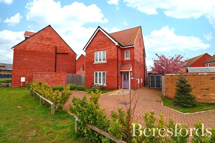 4 Bedroom Detached House For Sale In Heybridge Woods View, Heybridge, CM9