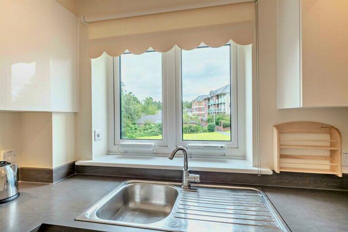 2 Bedroom Apartment For Sale In Squire Court, Raleigh Mead, South Molton Devon, EX36