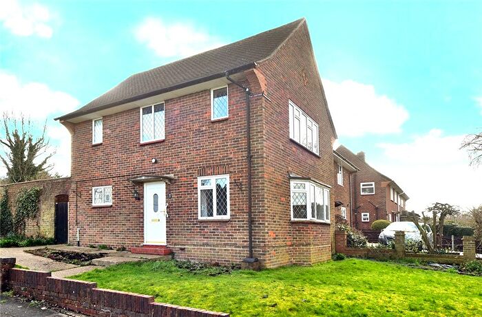 3 Bedroom Semi Detached House For Sale In Parkwood Close, Banstead, Surrey, SM7