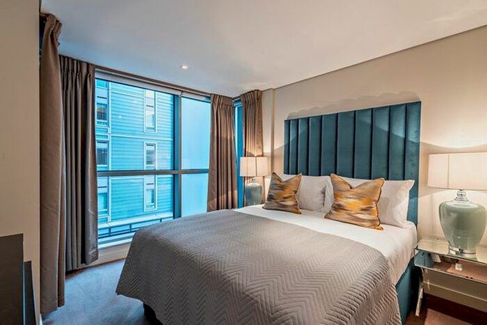 3 Bedroom Flat To Rent In Merchant Square East, London, W2