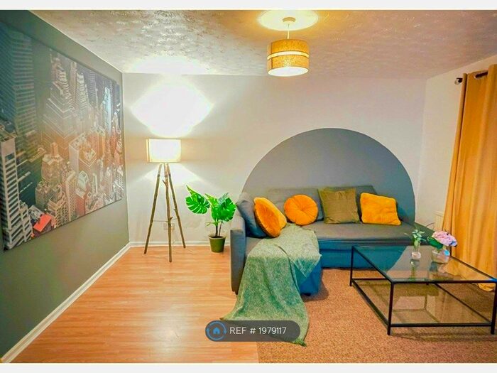 3 Bedroom Terraced House To Rent In Nineveh Gardens, Holbeck, LS11