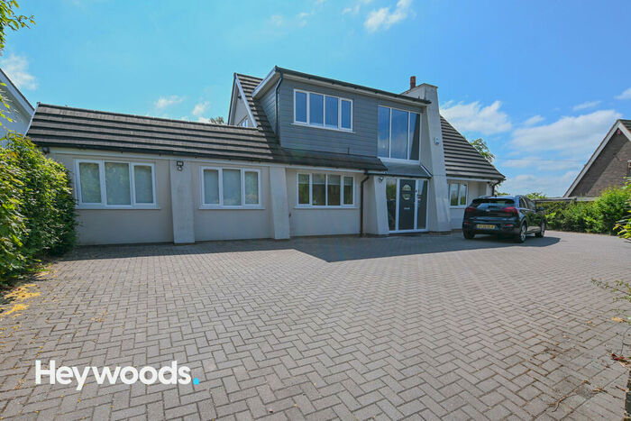 6 Bedroom Detached House To Rent In Seabridge Lane, Westlands, Newcastle-under-Lyme, ST5