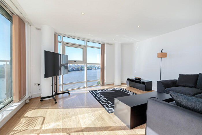 2 Bedroom Apartment To Rent In Crews Street, London, E14