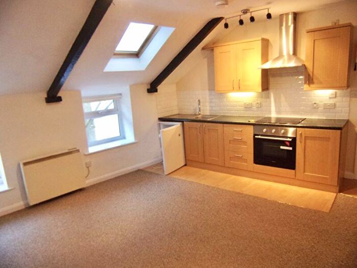 1 Bedroom Flat To Rent In Launceston, PL15