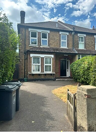 Studio To Rent In Lennard Road, Flat, Penge, London, SE20