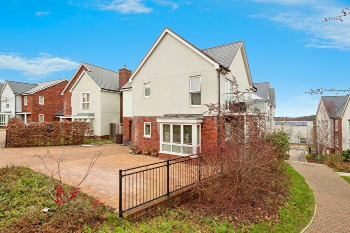 4 Bedroom Detached House For Sale In Golding Road, Tunbridge Wells, TN2