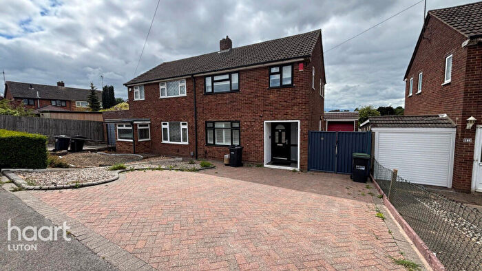 3 Bedroom Semi Detached House To Rent In Watermead Road, Luton, LU3