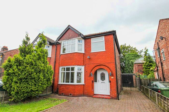 3 Bedroom Semi-Detached House To Rent In Derbyshire Lane West, Stretford, Manchester, M32
