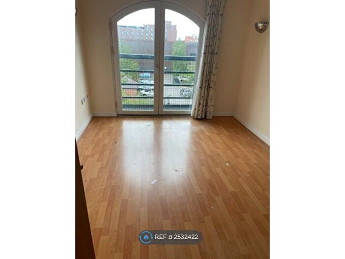 2 Bedroom Flat To Rent In Off Hoole Lane, Chester, CH2