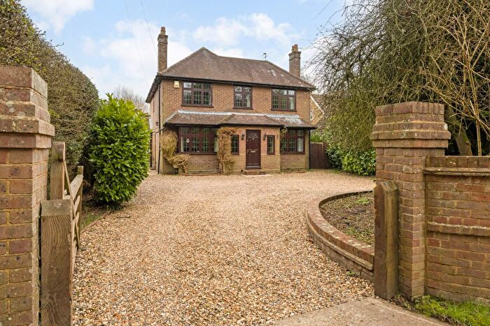 4 Bedroom Detached House For Sale In Greenlands Lane, Prestwood, HP16