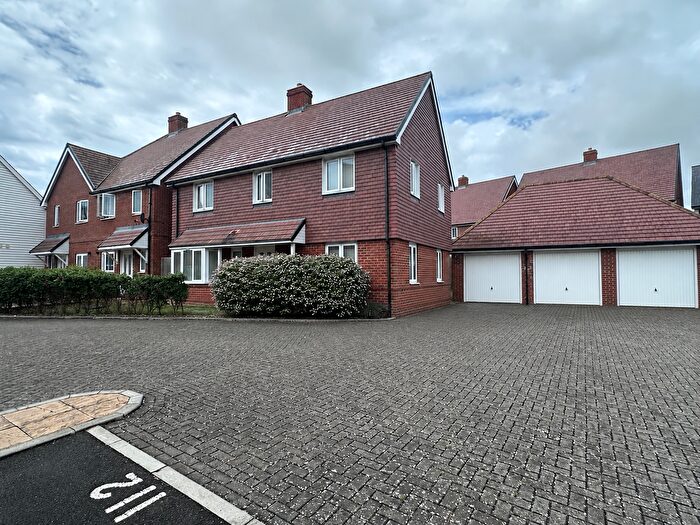 4 Bedroom Detached House To Rent In Yarrow Place, Stone Cross, Pevensey, BN24