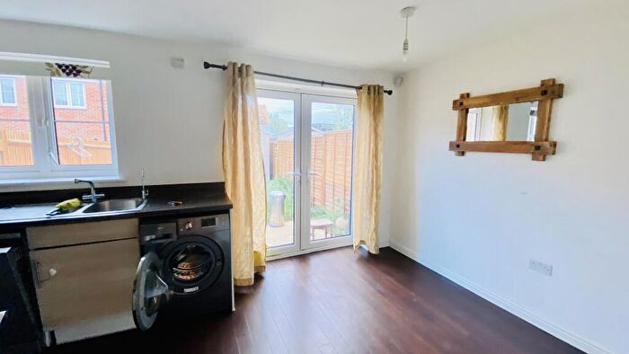 3 Bedroom Terraced House To Rent In Jennings Close, Dartford, Kent, DA1