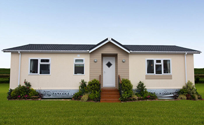 2 Bedroom Park Home For Sale In Ross-on-Wye, Herefordshire, HR9