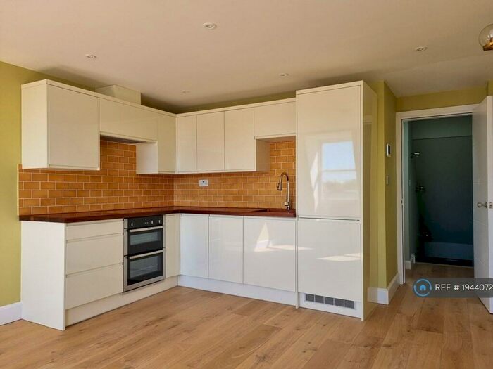 1 Bedroom Flat To Rent In Ford Close, London, E3