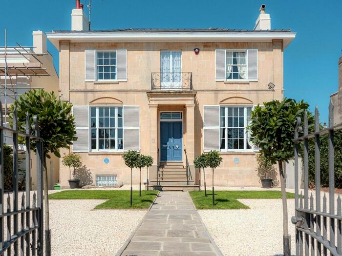 5 Bedroom Detached House To Rent In Tivoli Road, Tivoli, Cheltenham, Gloucestershire, GL50