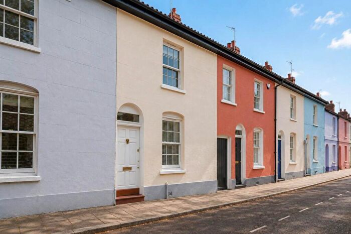 2 Bedroom Terraced House To Rent In Observatory Street, Oxford, OX2