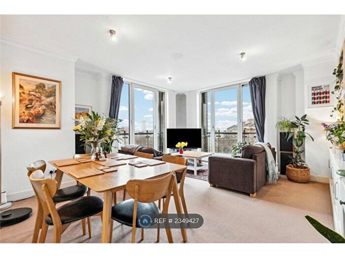 2 Bedroom Flat To Rent In Trade Tower, London, SW11