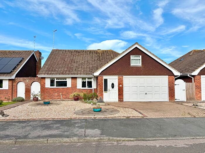 3 Bedroom Detached Bungalow For Sale In Eastergate, Bexhill-On-Sea, TN39