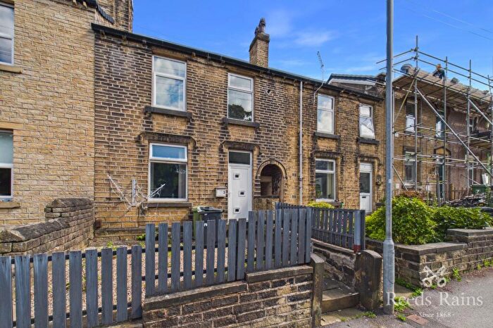 2 Bedroom Terraced House To Rent In Blagden Lane, Huddersfield, West Yorkshire, HD4