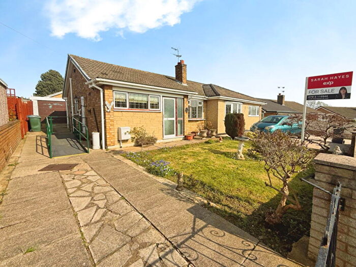 2 Bedroom Semi-Detached Bungalow For Sale In New Ings, Armthorpe, Doncaster, DN3