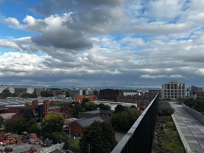 2 Bedroom Flat To Rent In Ancoats Gardens, City Centre, M4