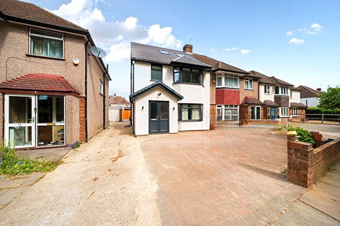 6 Bedroom Semi-Detached House To Rent In Vine Close, West Drayton, UB7