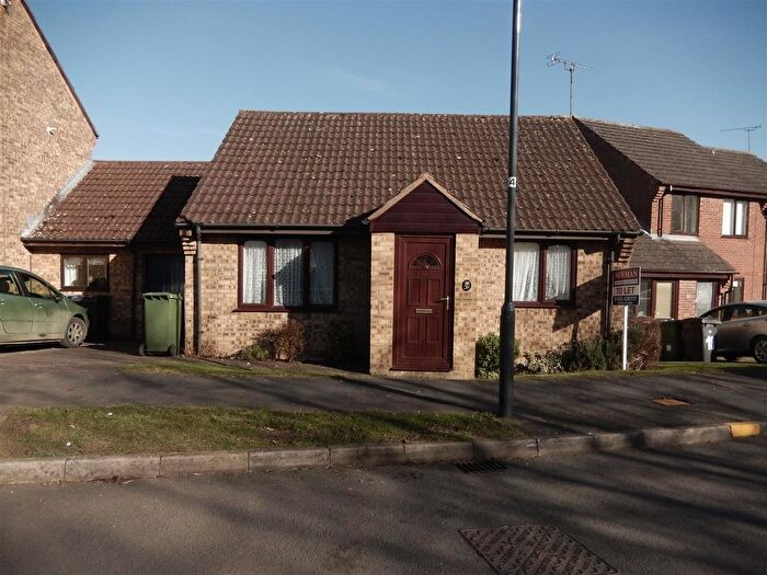 2 Bedroom Detached House To Rent In Rupert Kettle Drive, Bishops Itchington, Southam, CV47