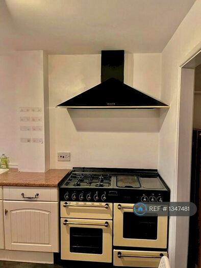 2 Bedroom Semi-Detached House To Rent In Bradwell Common Boulevard, Milton Keynes, MK13