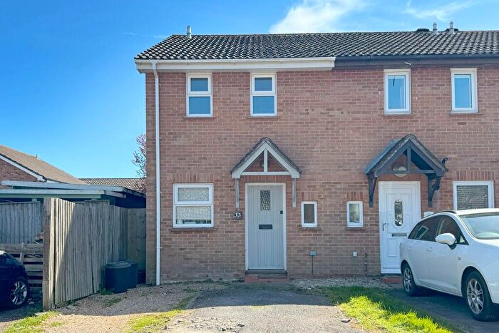 2 Bedroom End Of Terrace House For Sale In Ditchbury, Lymington, Hampshire, SO41