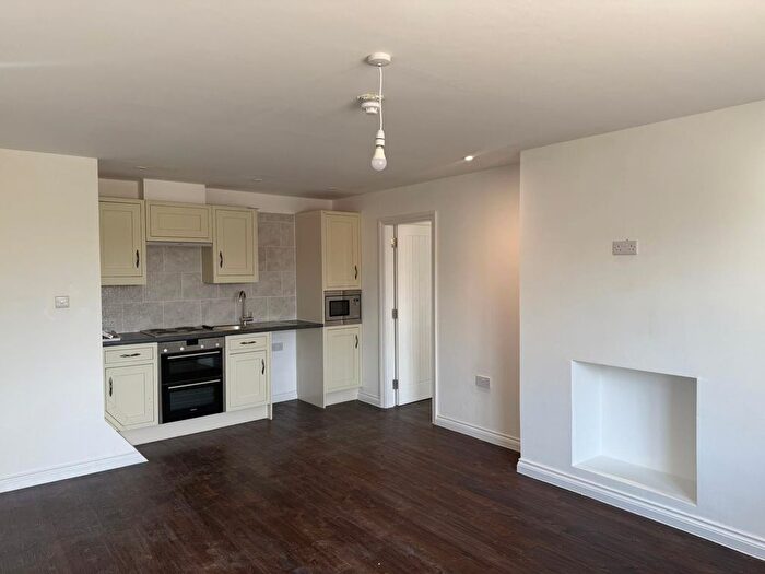 1 Bedroom Flat To Rent In Blackpool Road, Preston, Lancashire, PR2