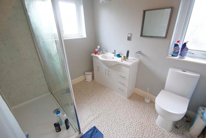 5 Bedroom Semi-Detached House To Rent In St Chads View, Headingley, Leeds, LS6